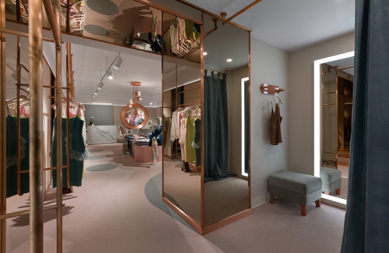mẫu thiết kế nội thất shop thời trang 2021