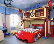 Thiết kế phòng ngủ cho bé trai với hình ô tô siêu ngầu